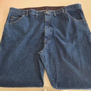 Wrangler Premium Quality Men's Stretch Waist Dark Wash  Relaxed Fit 44 x 27